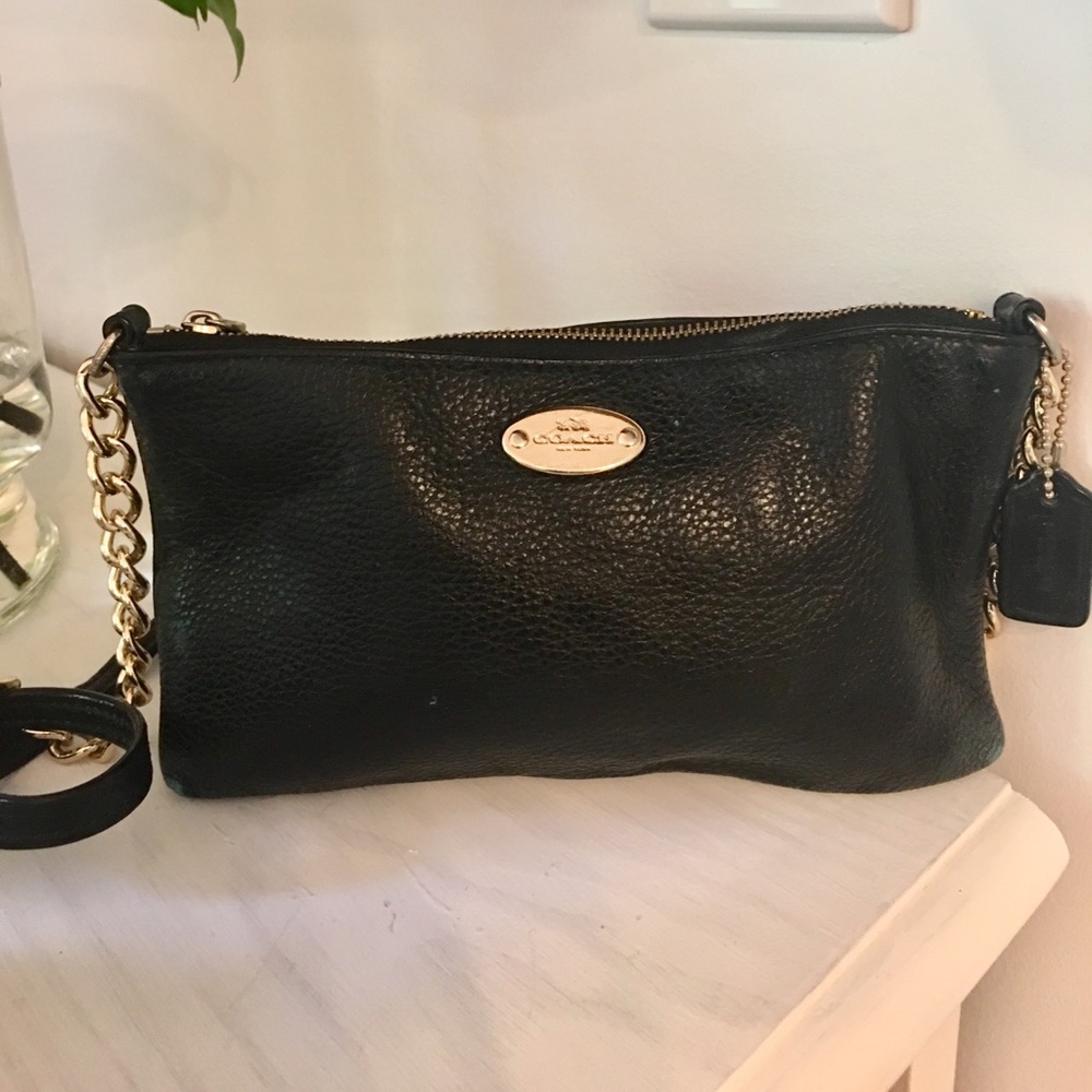 Coach crossbody purse with gold chain card wallet